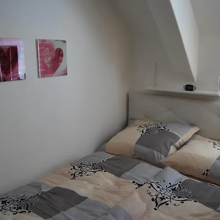 Sunny Apartment *